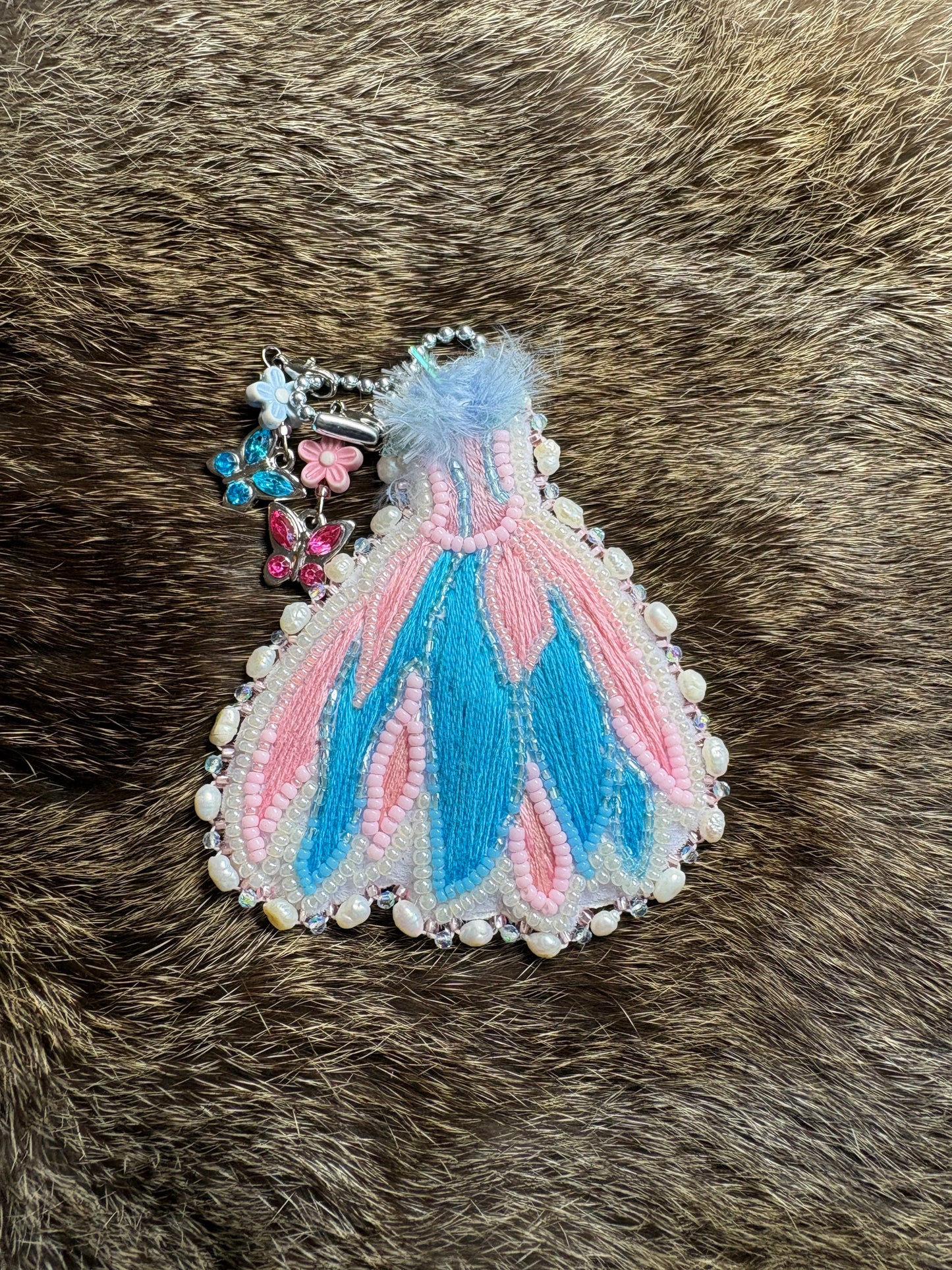 swan lake, odettes dress keychain